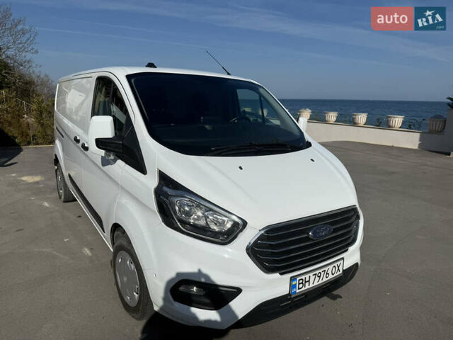 Белый Форд Транзит Кастом, объемом двигателя 2 л и пробегом 55 тыс. км за 19600 $, фото 7 на Automoto.ua