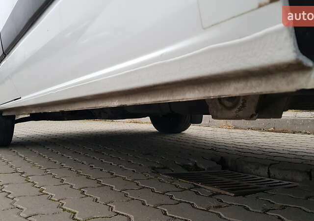 Белый Форд Транзит Кастом, объемом двигателя 2 л и пробегом 145 тыс. км за 16900 $, фото 62 на Automoto.ua