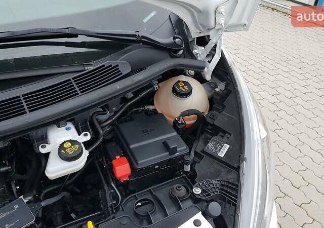 Белый Форд Транзит Кастом, объемом двигателя 2 л и пробегом 145 тыс. км за 16900 $, фото 58 на Automoto.ua