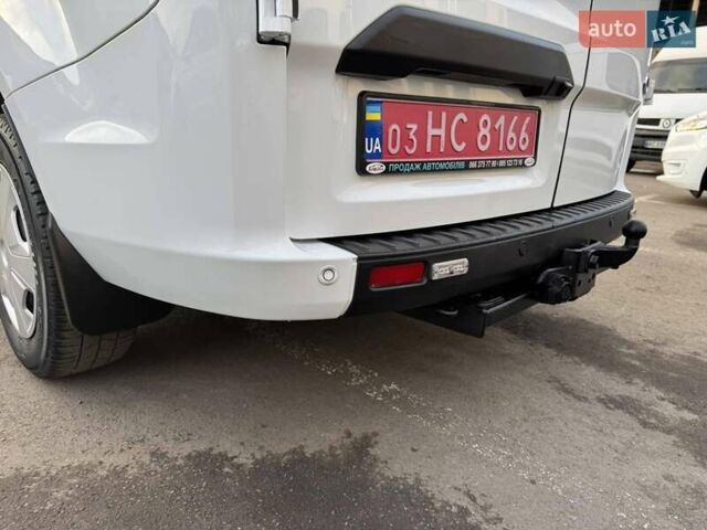 Белый Форд Транзит Кастом, объемом двигателя 2 л и пробегом 241 тыс. км за 16800 $, фото 11 на Automoto.ua