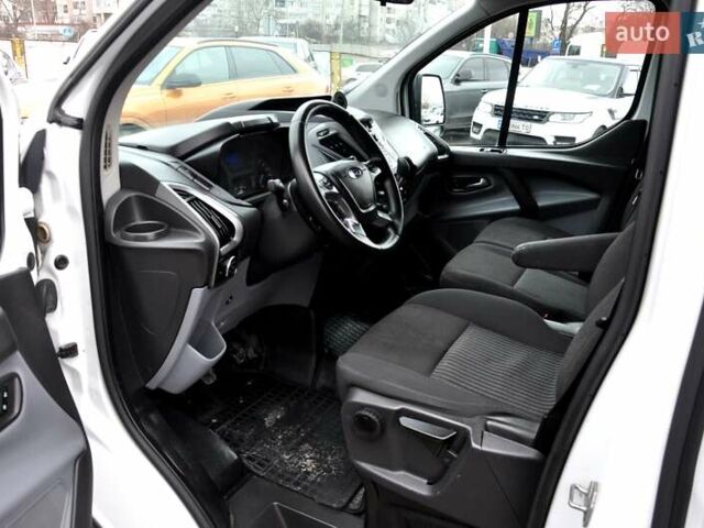 Белый Форд Транзит Кастом, объемом двигателя 2.2 л и пробегом 270 тыс. км за 10500 $, фото 13 на Automoto.ua