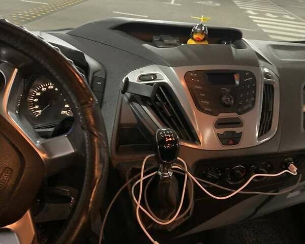 Білий Форд Транзит Кастом, об'ємом двигуна 2.2 л та пробігом 247 тис. км за 13800 $, фото 31 на Automoto.ua