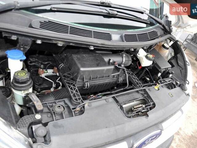 Белый Форд Транзит Кастом, объемом двигателя 2.2 л и пробегом 270 тыс. км за 10500 $, фото 26 на Automoto.ua