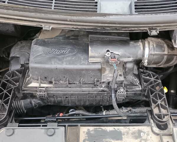 Белый Форд Транзит Кастом, объемом двигателя 2.2 л и пробегом 205 тыс. км за 9900 $, фото 12 на Automoto.ua