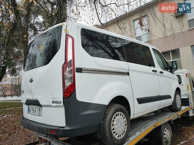 Білий Форд Транзит Кастом, об'ємом двигуна 2.2 л та пробігом 251 тис. км за 10999 $, фото 6 на Automoto.ua
