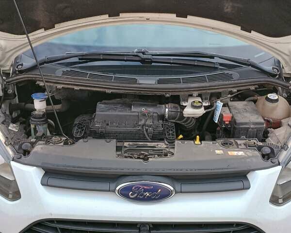 Белый Форд Транзит Кастом, объемом двигателя 2.2 л и пробегом 205 тыс. км за 9900 $, фото 5 на Automoto.ua