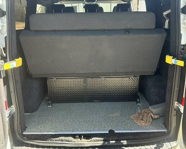 Белый Форд Транзит Кастом, объемом двигателя 2.2 л и пробегом 195 тыс. км за 15000 $, фото 7 на Automoto.ua