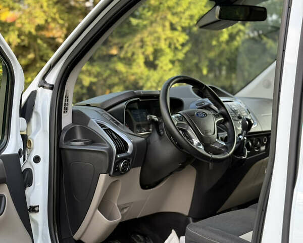 Белый Форд Транзит Кастом, объемом двигателя 2.2 л и пробегом 196 тыс. км за 16800 $, фото 27 на Automoto.ua