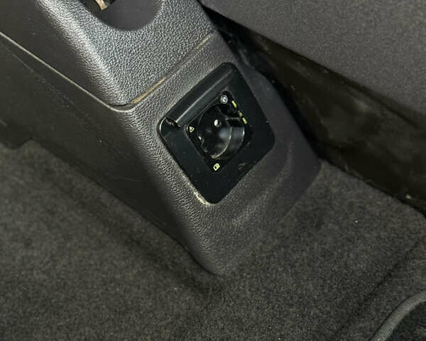 Белый Форд Транзит Кастом, объемом двигателя 2.2 л и пробегом 196 тыс. км за 16800 $, фото 90 на Automoto.ua