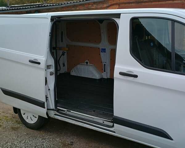 Белый Форд Транзит Кастом, объемом двигателя 2.2 л и пробегом 205 тыс. км за 9900 $, фото 8 на Automoto.ua