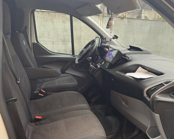 Белый Форд Транзит Кастом, объемом двигателя 2.2 л и пробегом 242 тыс. км за 14499 $, фото 6 на Automoto.ua