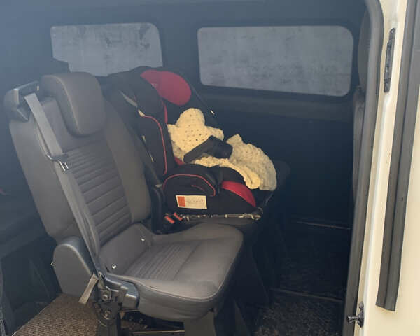 Белый Форд Транзит Кастом, объемом двигателя 2.2 л и пробегом 242 тыс. км за 14499 $, фото 7 на Automoto.ua