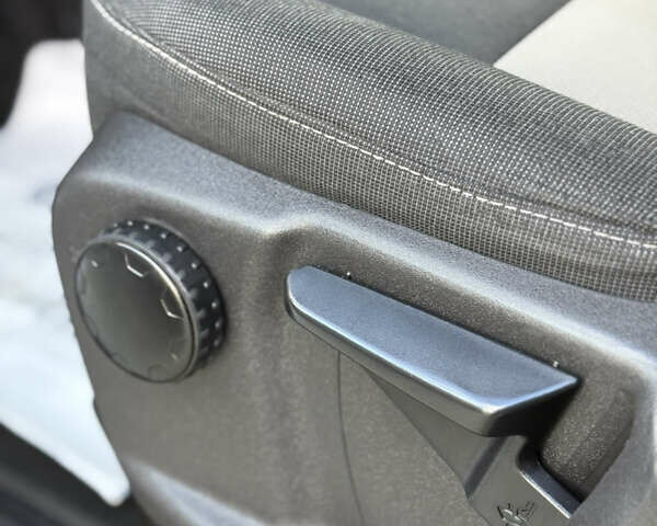 Белый Форд Транзит Кастом, объемом двигателя 2.2 л и пробегом 196 тыс. км за 16800 $, фото 35 на Automoto.ua