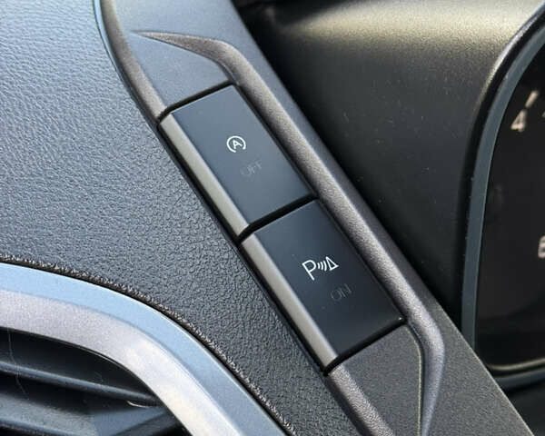 Белый Форд Транзит Кастом, объемом двигателя 2.2 л и пробегом 196 тыс. км за 16800 $, фото 32 на Automoto.ua