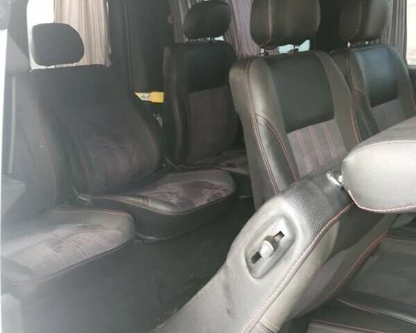 Білий Форд Транзит Кастом, об'ємом двигуна 2.2 л та пробігом 276 тис. км за 5500 $, фото 10 на Automoto.ua