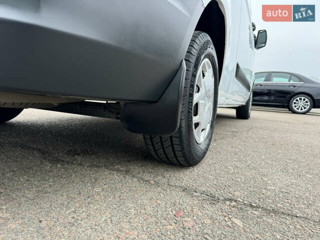 Білий Форд Транзит Кастом, об'ємом двигуна 2.2 л та пробігом 191 тис. км за 16800 $, фото 27 на Automoto.ua