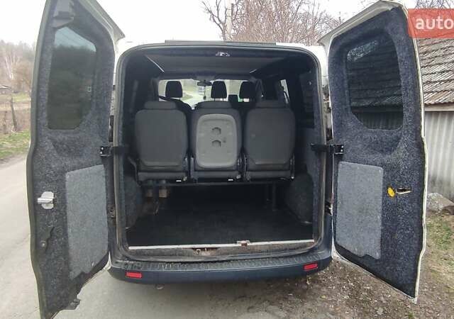 Білий Форд Транзит Кастом, об'ємом двигуна 2.2 л та пробігом 230 тис. км за 14000 $, фото 12 на Automoto.ua