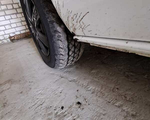 Белый Форд Транзит Кастом, объемом двигателя 2.2 л и пробегом 208 тыс. км за 15300 $, фото 18 на Automoto.ua