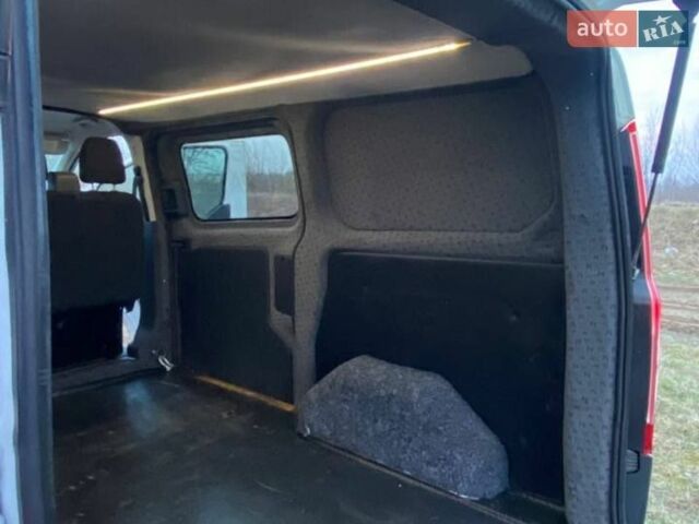Белый Форд Транзит Кастом, объемом двигателя 2.2 л и пробегом 406 тыс. км за 14000 $, фото 12 на Automoto.ua