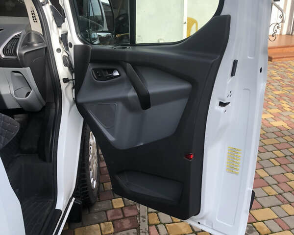 Белый Форд Транзит Кастом, объемом двигателя 2.2 л и пробегом 197 тыс. км за 14900 $, фото 20 на Automoto.ua