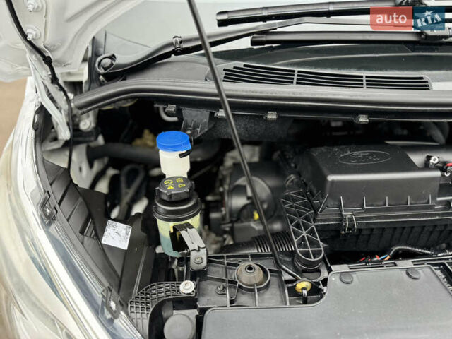 Білий Форд Транзит Кастом, об'ємом двигуна 2.2 л та пробігом 191 тис. км за 16800 $, фото 97 на Automoto.ua