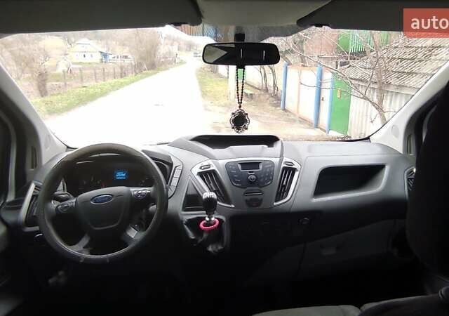 Білий Форд Транзит Кастом, об'ємом двигуна 2.2 л та пробігом 230 тис. км за 14000 $, фото 3 на Automoto.ua