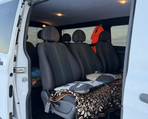 Білий Форд Транзит Кастом, об'ємом двигуна 2.2 л та пробігом 214 тис. км за 15500 $, фото 6 на Automoto.ua