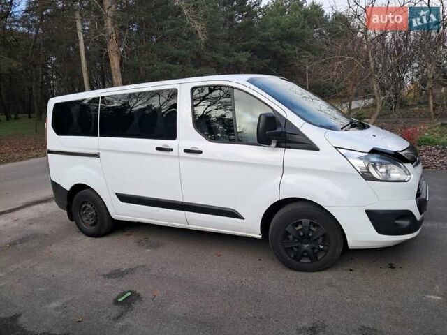 Белый Форд Транзит Кастом, объемом двигателя 2.2 л и пробегом 208 тыс. км за 15300 $, фото 1 на Automoto.ua