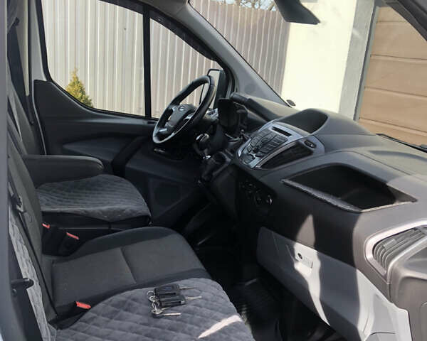 Белый Форд Транзит Кастом, объемом двигателя 2.2 л и пробегом 197 тыс. км за 14900 $, фото 4 на Automoto.ua