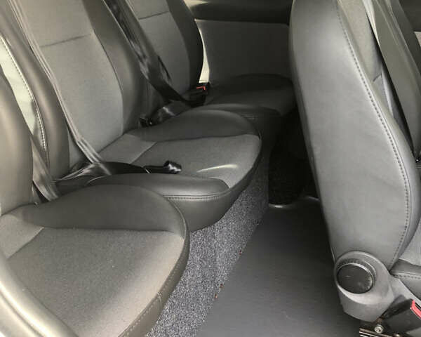 Белый Форд Транзит Кастом, объемом двигателя 2.2 л и пробегом 197 тыс. км за 14900 $, фото 17 на Automoto.ua