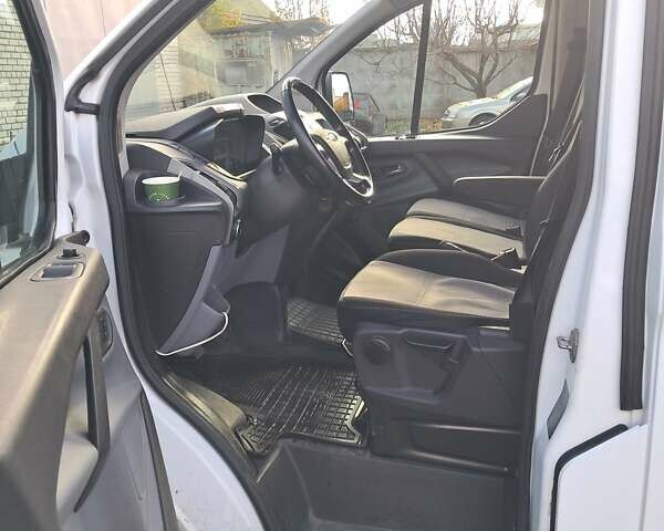 Белый Форд Транзит Кастом, объемом двигателя 2.2 л и пробегом 208 тыс. км за 15300 $, фото 7 на Automoto.ua