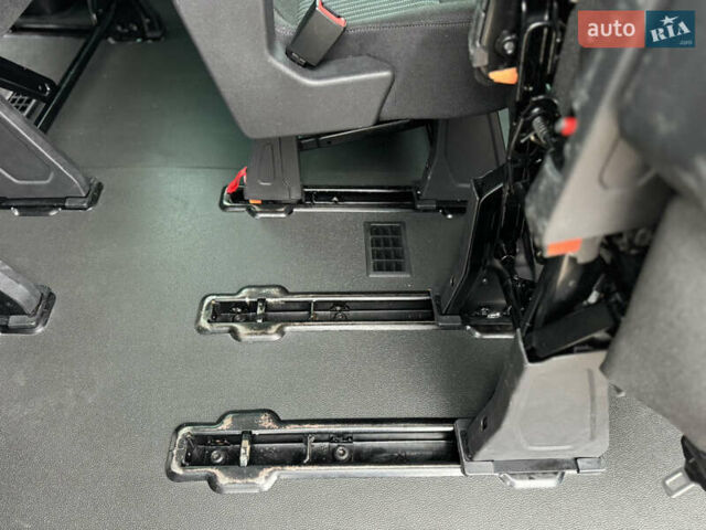 Білий Форд Транзит Кастом, об'ємом двигуна 2.2 л та пробігом 191 тис. км за 16800 $, фото 46 на Automoto.ua