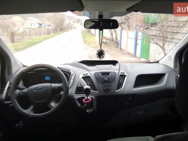 Білий Форд Транзит Кастом, об'ємом двигуна 2.2 л та пробігом 230 тис. км за 14000 $, фото 2 на Automoto.ua