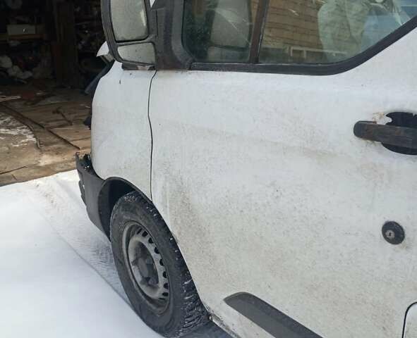 Білий Форд Транзит Кастом, об'ємом двигуна 2.2 л та пробігом 276 тис. км за 5500 $, фото 4 на Automoto.ua