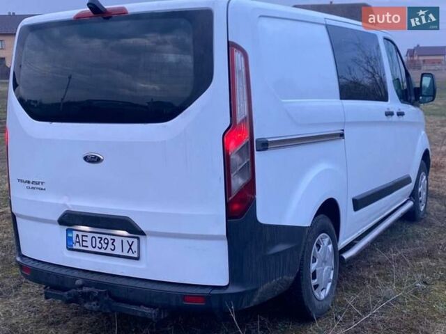 Белый Форд Транзит Кастом, объемом двигателя 2.2 л и пробегом 406 тыс. км за 14000 $, фото 3 на Automoto.ua