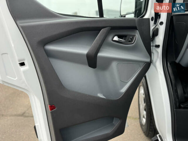 Білий Форд Транзит Кастом, об'ємом двигуна 2.2 л та пробігом 191 тис. км за 16800 $, фото 80 на Automoto.ua