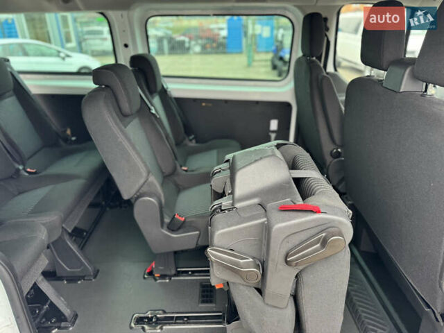 Білий Форд Транзит Кастом, об'ємом двигуна 2.2 л та пробігом 191 тис. км за 16800 $, фото 49 на Automoto.ua