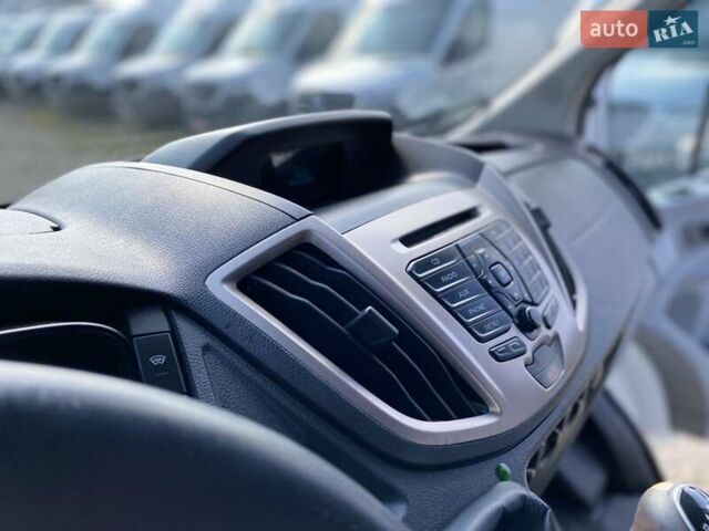 Білий Форд Транзит Кастом, об'ємом двигуна 2.2 л та пробігом 454 тис. км за 15300 $, фото 37 на Automoto.ua