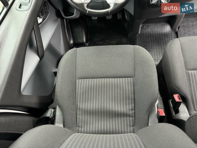 Білий Форд Транзит Кастом, об'ємом двигуна 2.2 л та пробігом 191 тис. км за 16800 $, фото 62 на Automoto.ua