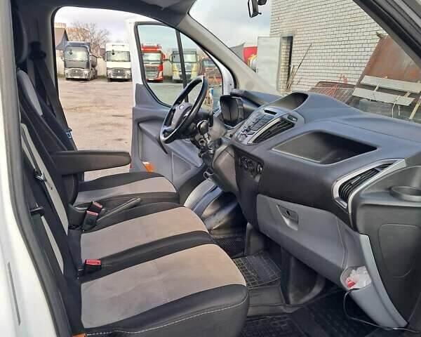 Белый Форд Транзит Кастом, объемом двигателя 2.2 л и пробегом 208 тыс. км за 15300 $, фото 8 на Automoto.ua