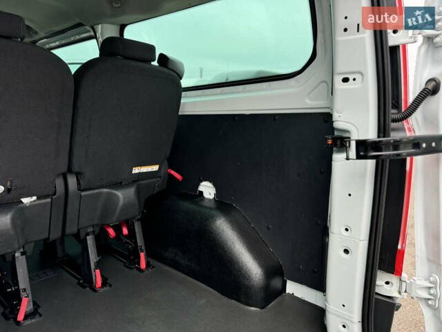 Білий Форд Транзит Кастом, об'ємом двигуна 2.2 л та пробігом 191 тис. км за 16800 $, фото 37 на Automoto.ua