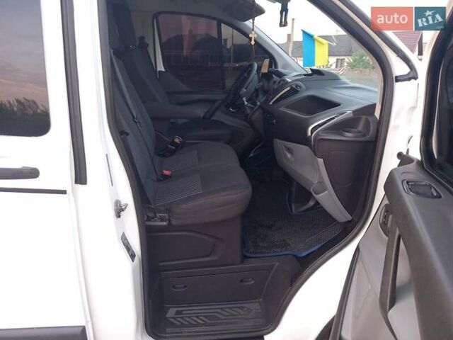 Білий Форд Транзит Кастом, об'ємом двигуна 2.2 л та пробігом 375 тис. км за 12700 $, фото 17 на Automoto.ua
