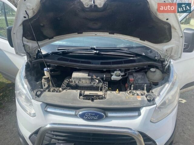 Білий Форд Транзит Кастом, об'ємом двигуна 2.2 л та пробігом 350 тис. км за 14000 $, фото 1 на Automoto.ua