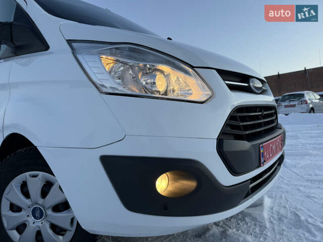 Белый Форд Транзит Кастом, объемом двигателя 2 л и пробегом 178 тыс. км за 16700 $, фото 14 на Automoto.ua