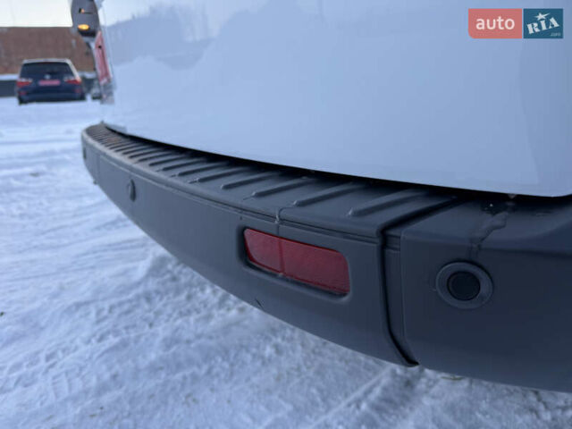 Белый Форд Транзит Кастом, объемом двигателя 2 л и пробегом 178 тыс. км за 16700 $, фото 18 на Automoto.ua