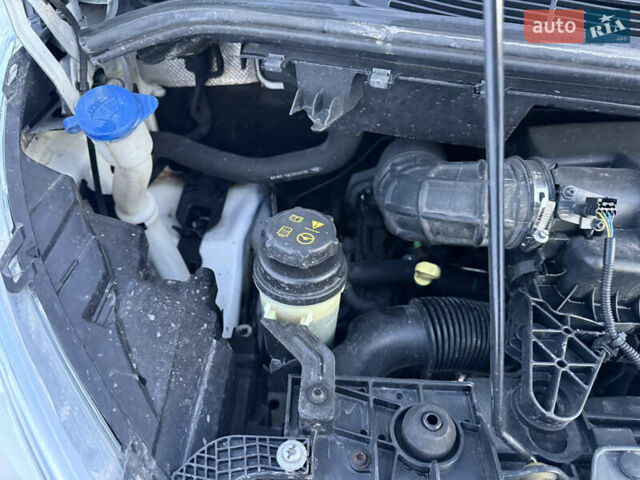 Белый Форд Транзит Кастом, объемом двигателя 2 л и пробегом 178 тыс. км за 16700 $, фото 57 на Automoto.ua