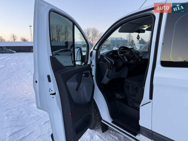 Белый Форд Транзит Кастом, объемом двигателя 2 л и пробегом 178 тыс. км за 16700 $, фото 42 на Automoto.ua