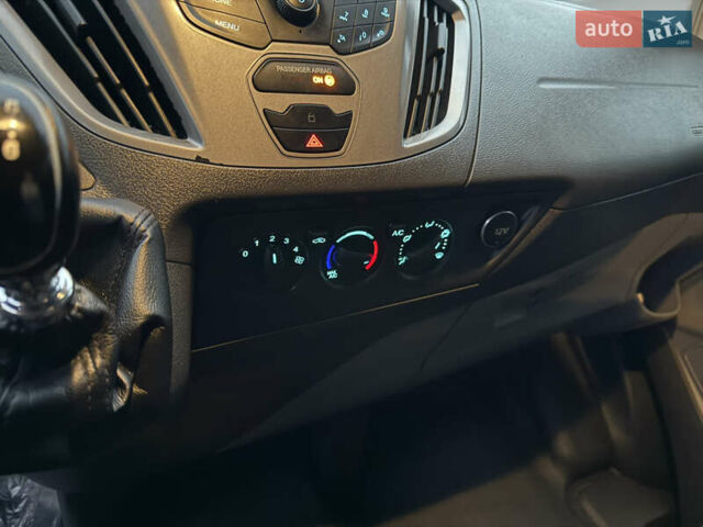 Белый Форд Транзит Кастом, объемом двигателя 2 л и пробегом 177 тыс. км за 16700 $, фото 51 на Automoto.ua