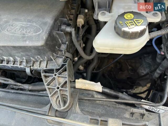 Белый Форд Транзит Кастом, объемом двигателя 2 л и пробегом 177 тыс. км за 18500 $, фото 74 на Automoto.ua