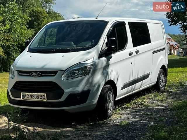 Білий Форд Транзит Кастом, об'ємом двигуна 2.2 л та пробігом 255 тис. км за 13066 $, фото 1 на Automoto.ua